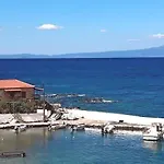 Pantheo بيت للعطل
