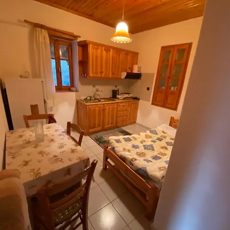 Holiday home Pantheo *