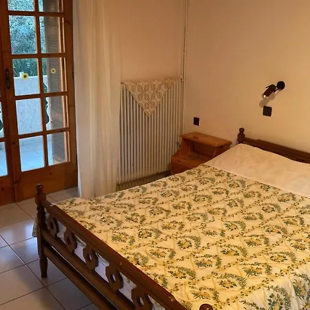 Holiday home Pantheo
