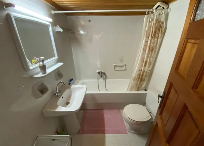 Pantheo Semesterbostad *