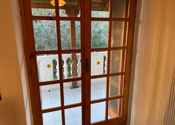 Pantheo Semesterbostad *